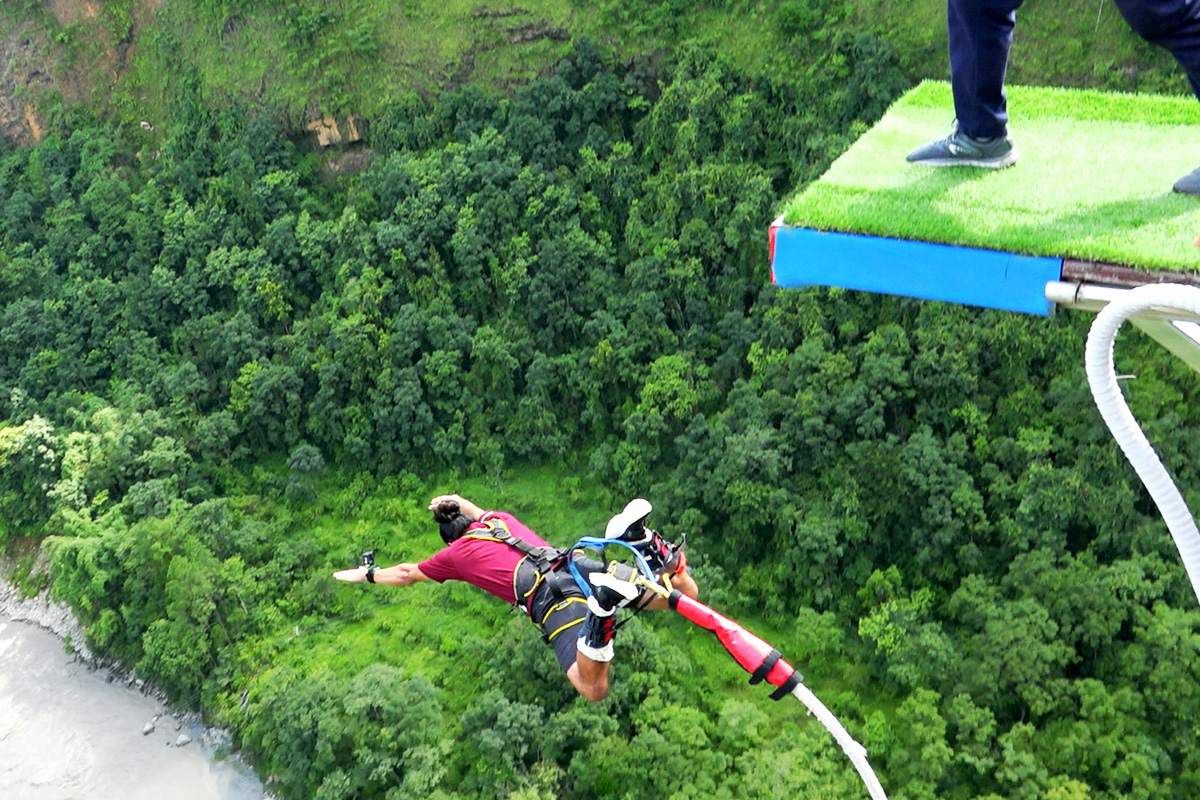 Bunjee Jumping in Pokhara